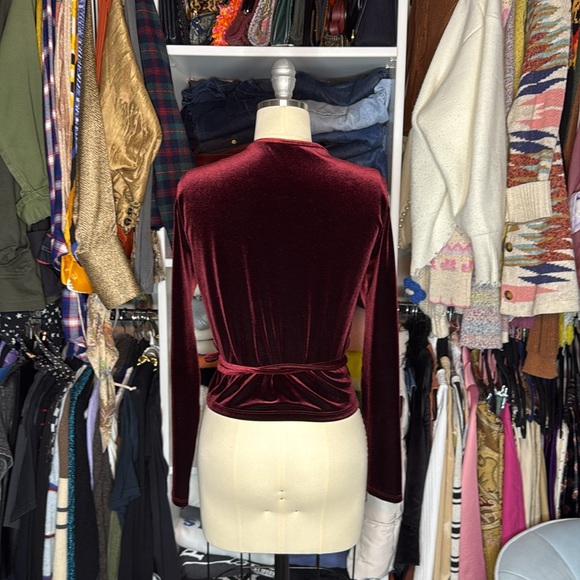 AMERICAN APPAREL burgundy, velvet wrap blouse - Picture 4 of 6